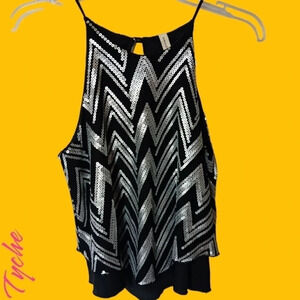 Tyche loose & flowy loop and button retail on back sequin tank top size M